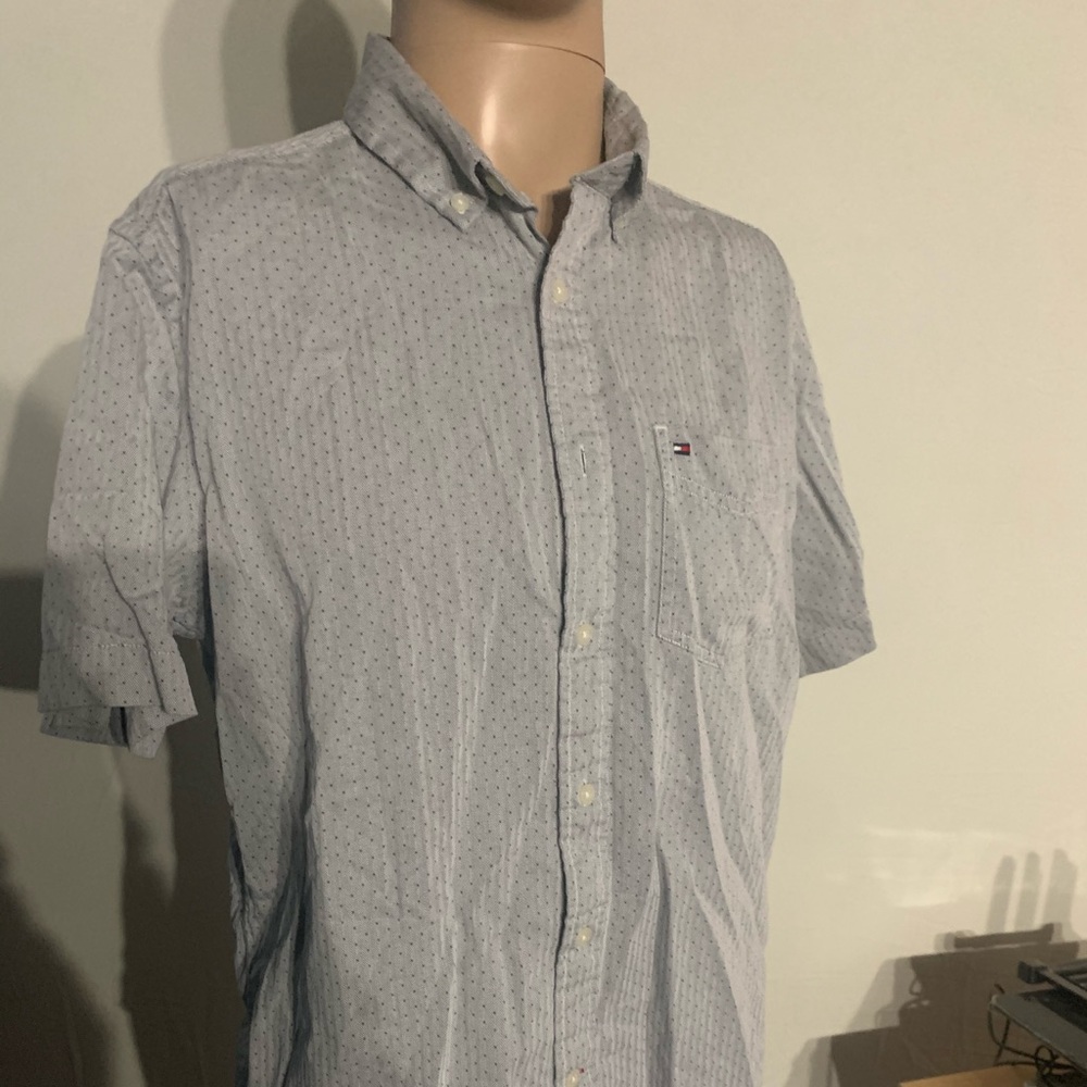 Tommy button up